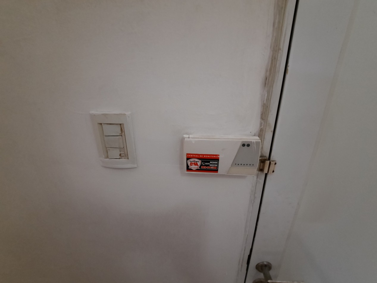 Duplex semiamoblado de 2 dormitorios con cochera en Pavon y Savio