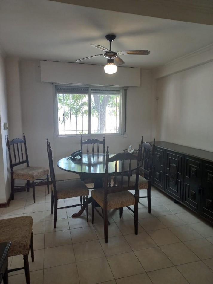 Duplex semiamoblado de 2 dormitorios con cochera en Pavon y Savio