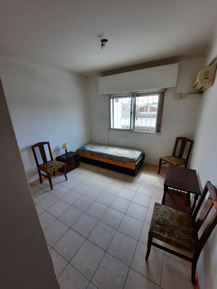 Duplex semiamoblado de 2 dormitorios con cochera en Pavon y Savio