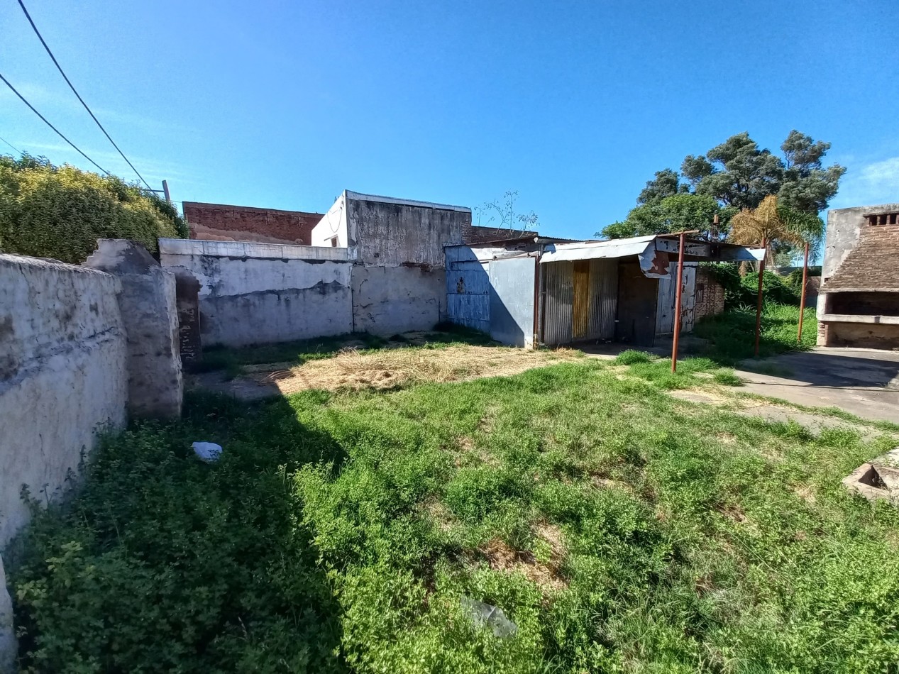 Gran Lote en Echeverria 424