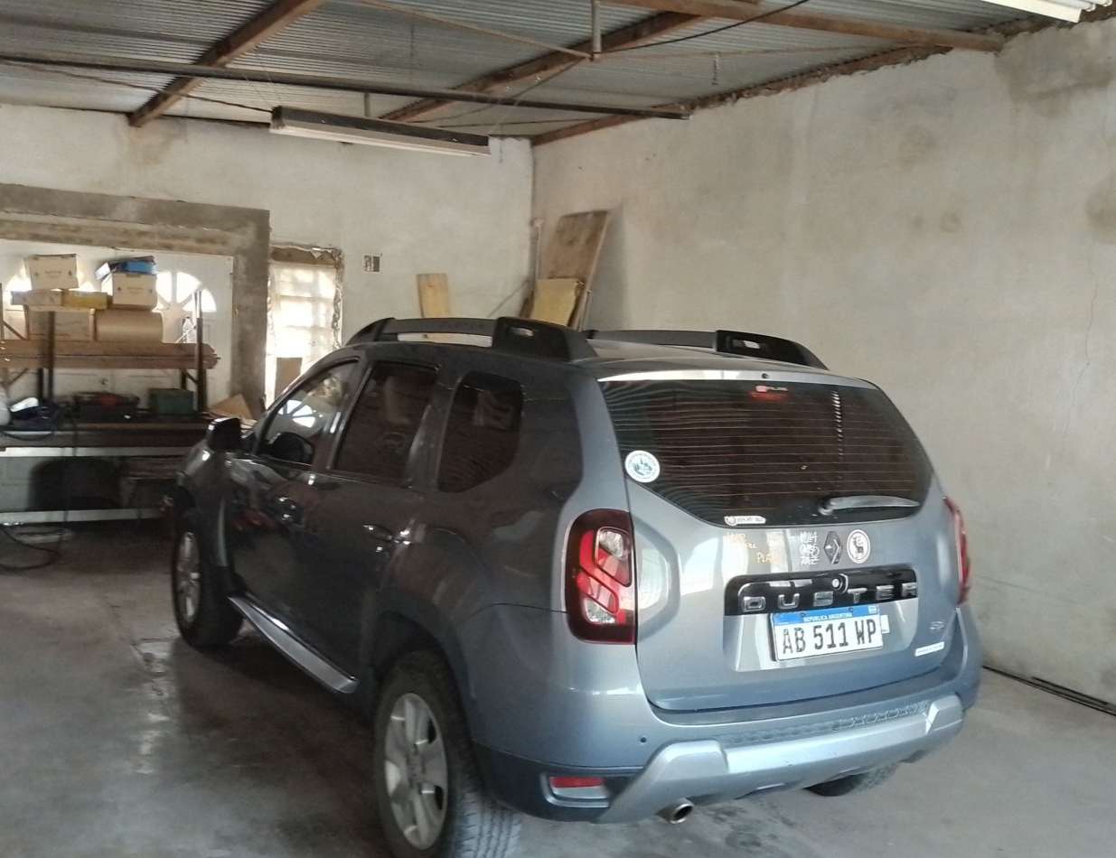 Casa de 4 dormitorios en Strauss 141