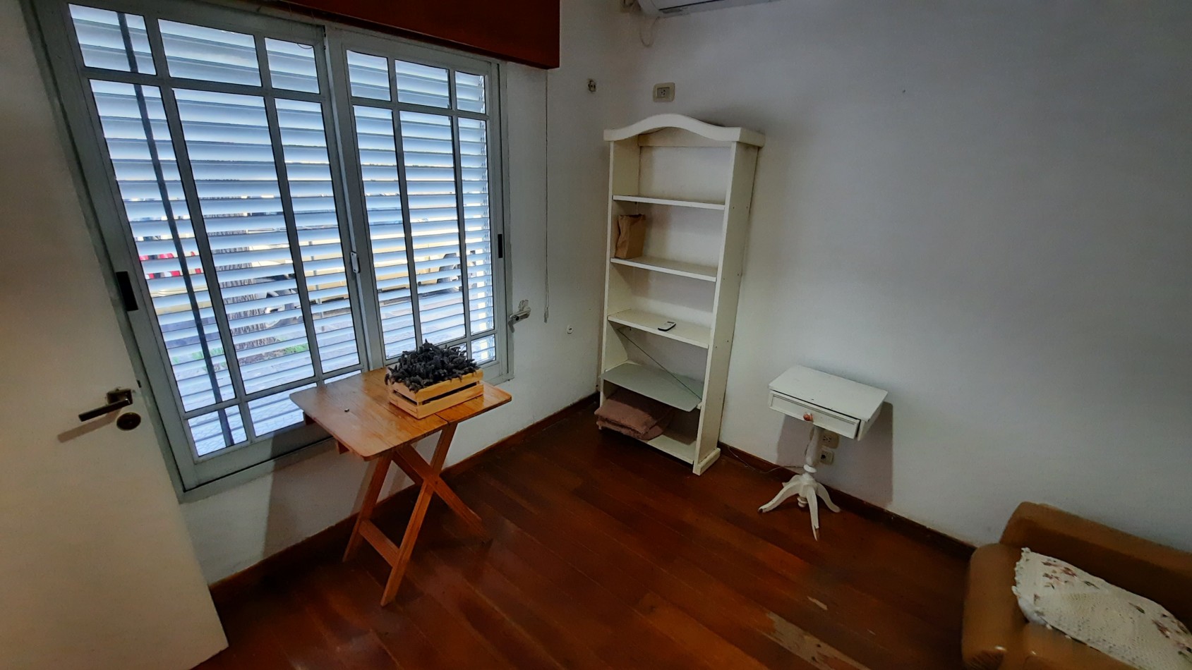 Casa de 4 dormitorios. Alvear 185