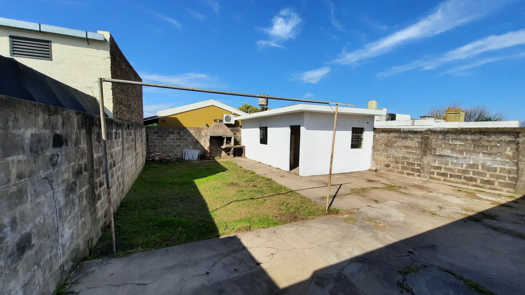 Casa de 3 dormitorios en Primavera 556