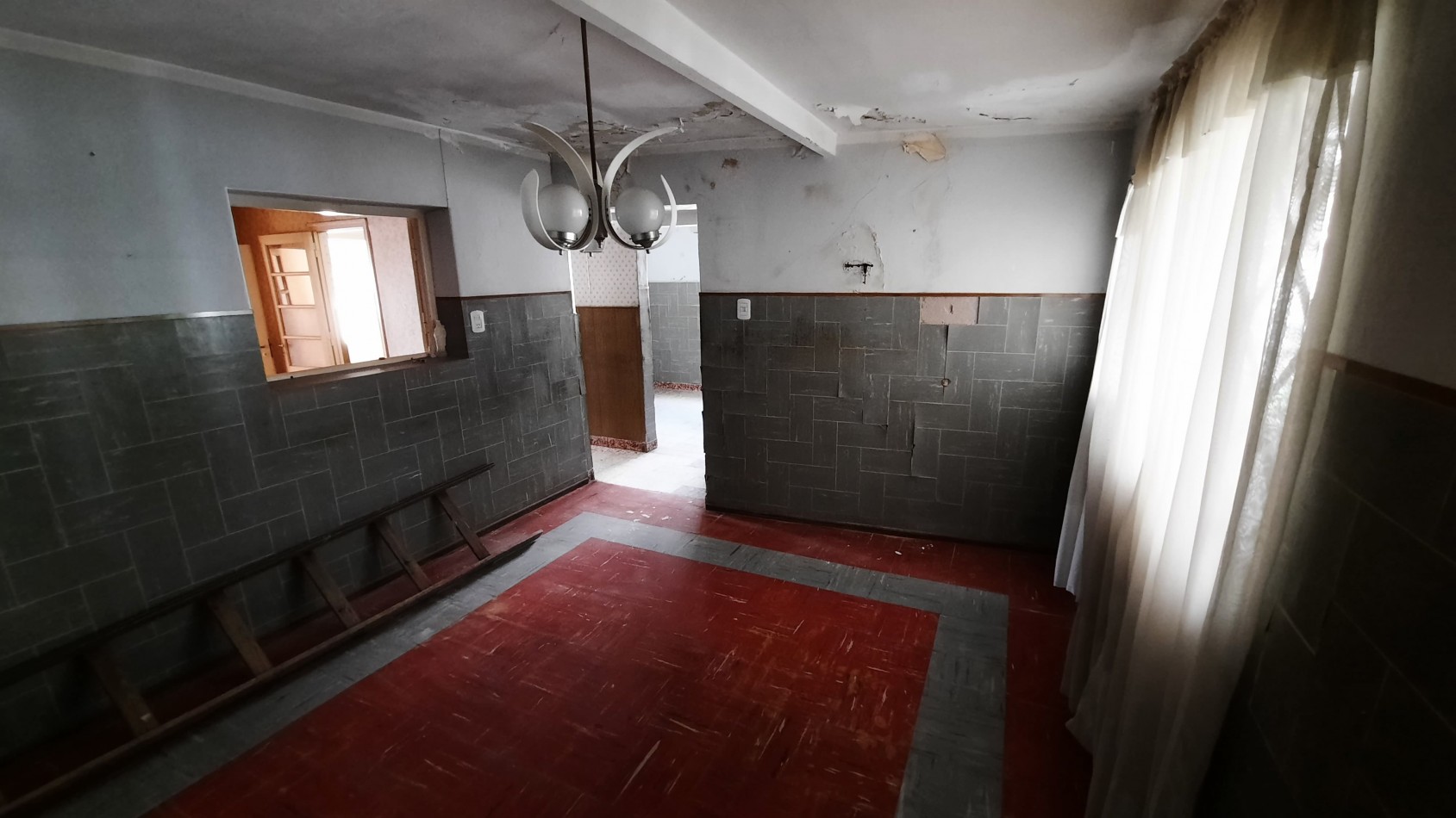 Casa de 2 dormitorios en San Lorenzo 320 (Barrio Urquiza).