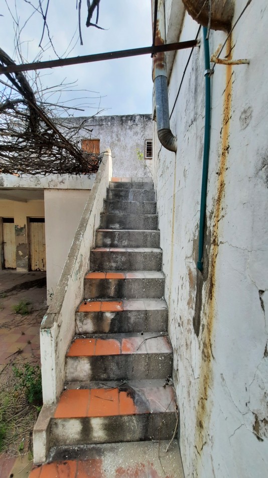 Casa de 2 dormitorios en San Lorenzo 320 (Barrio Urquiza).