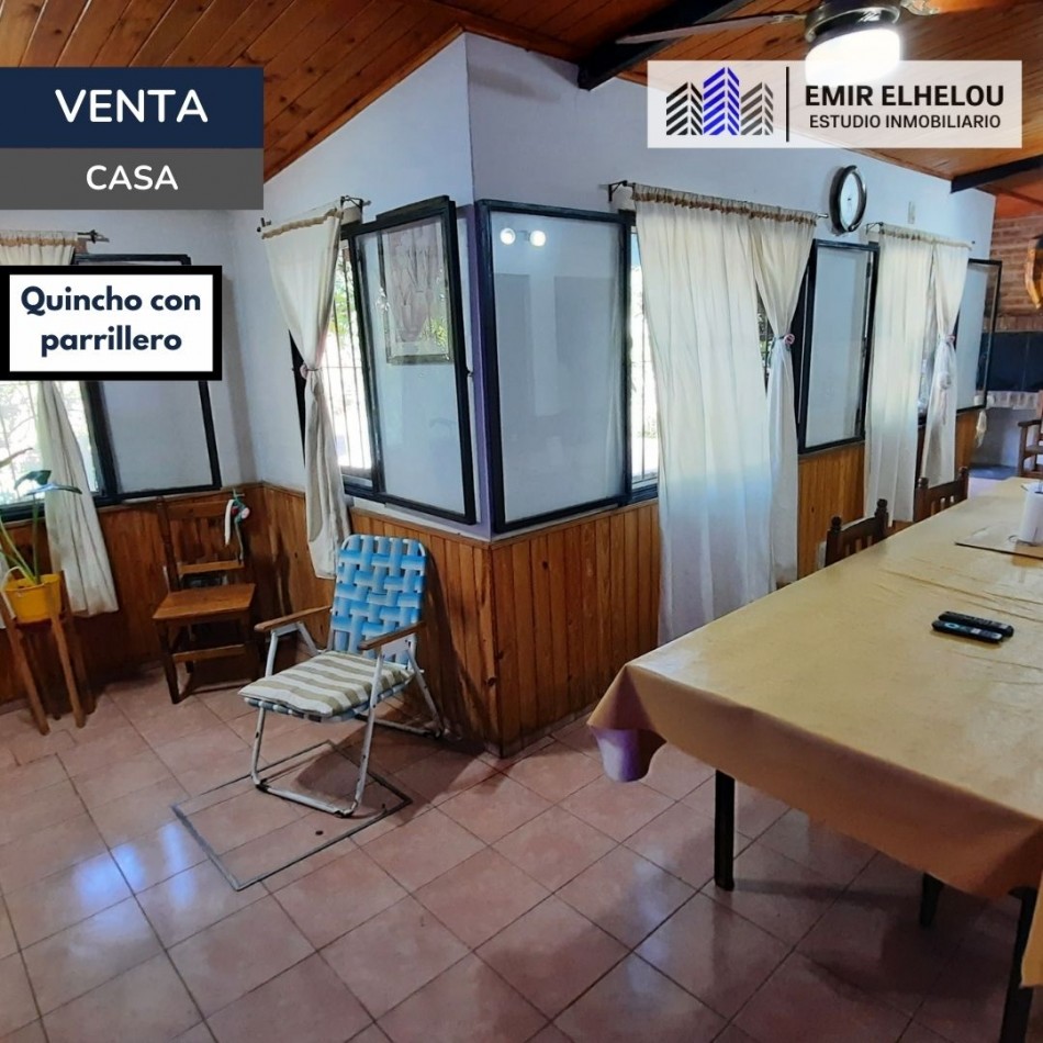 Casa de 2 dormitorios y dependencias en Barrio 9 de Julio