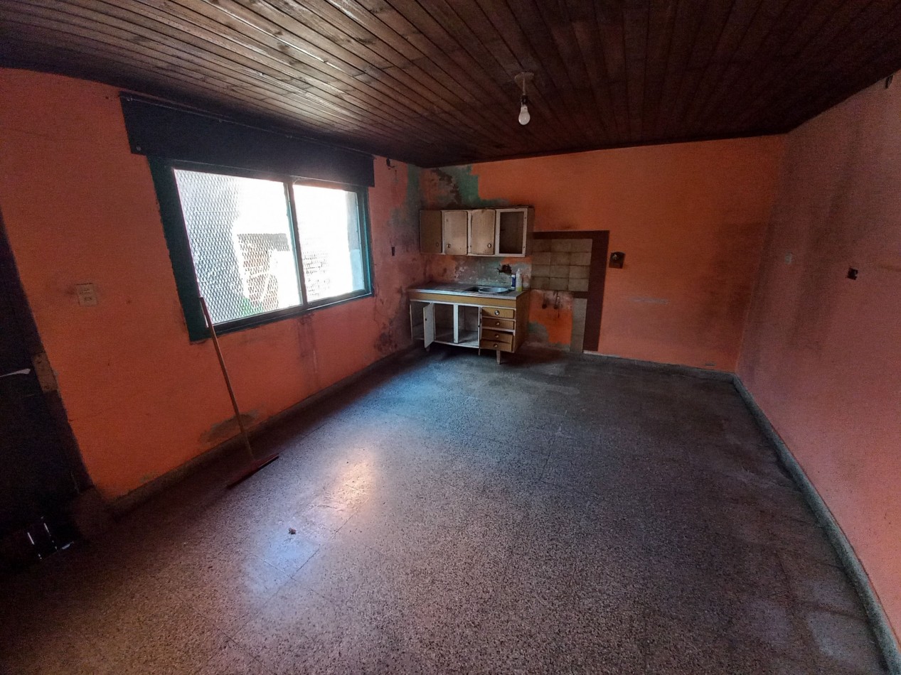 Inmueble con dos propiedades en B° Guemes RETASADO