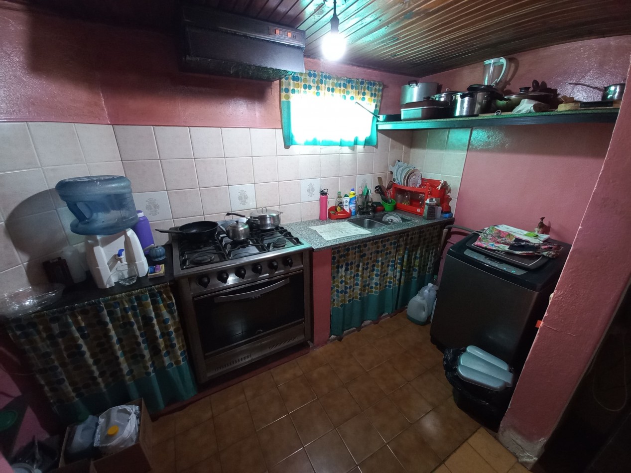 Inmueble con dos propiedades en B° Guemes RETASADO