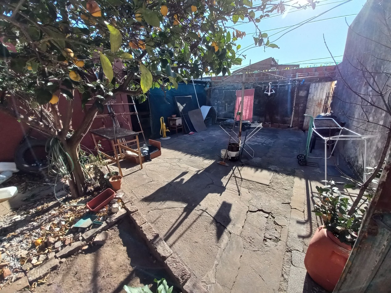 Inmueble con dos propiedades en B° Guemes RETASADO