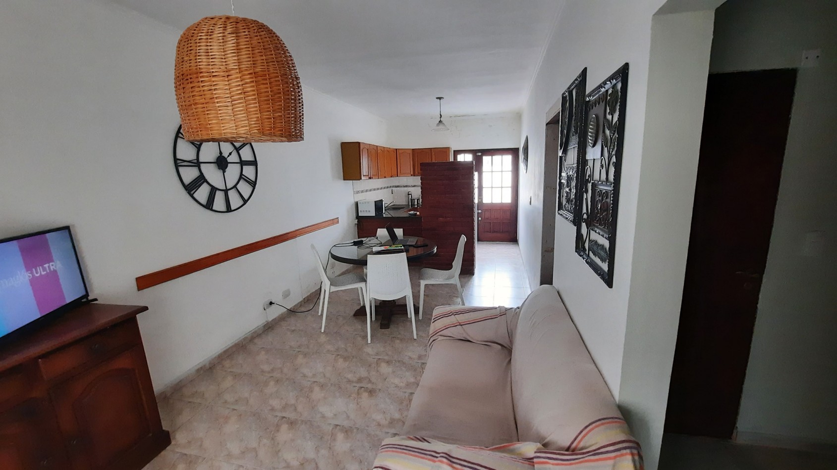 Duplex de 4 dormitorios y cochera en Roca 237