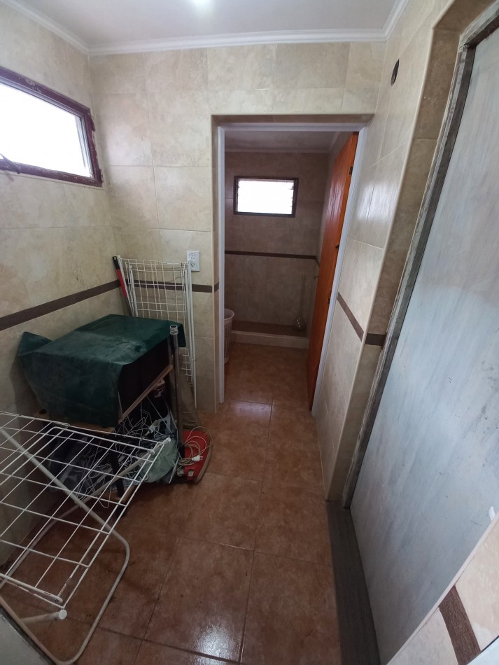 Casa de 3 dormitorios y dependencias en Barrio Somisa