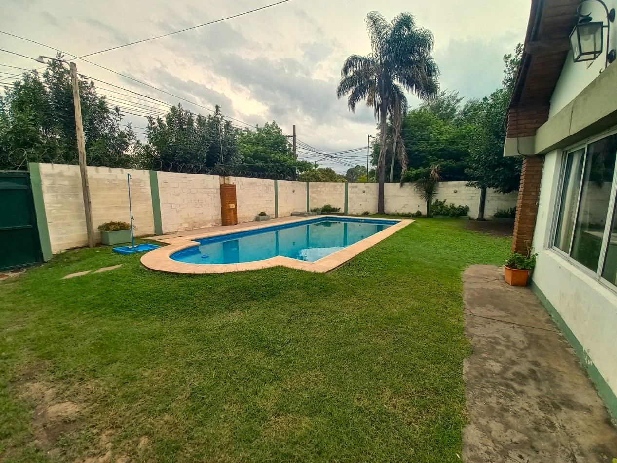 Casa quinta en venta en Barrio Golf