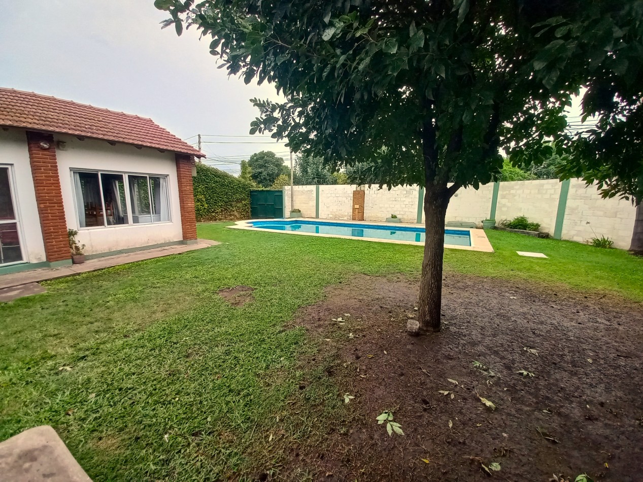 Casa quinta en venta en Barrio Golf