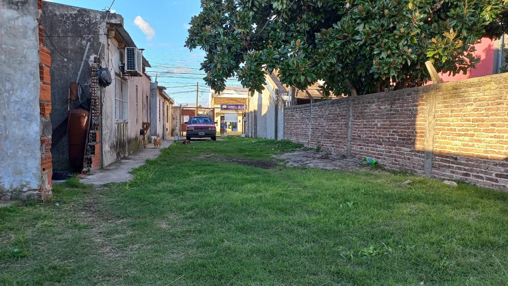 Gran Lote en ideal Inversion en Rivadavia 1057