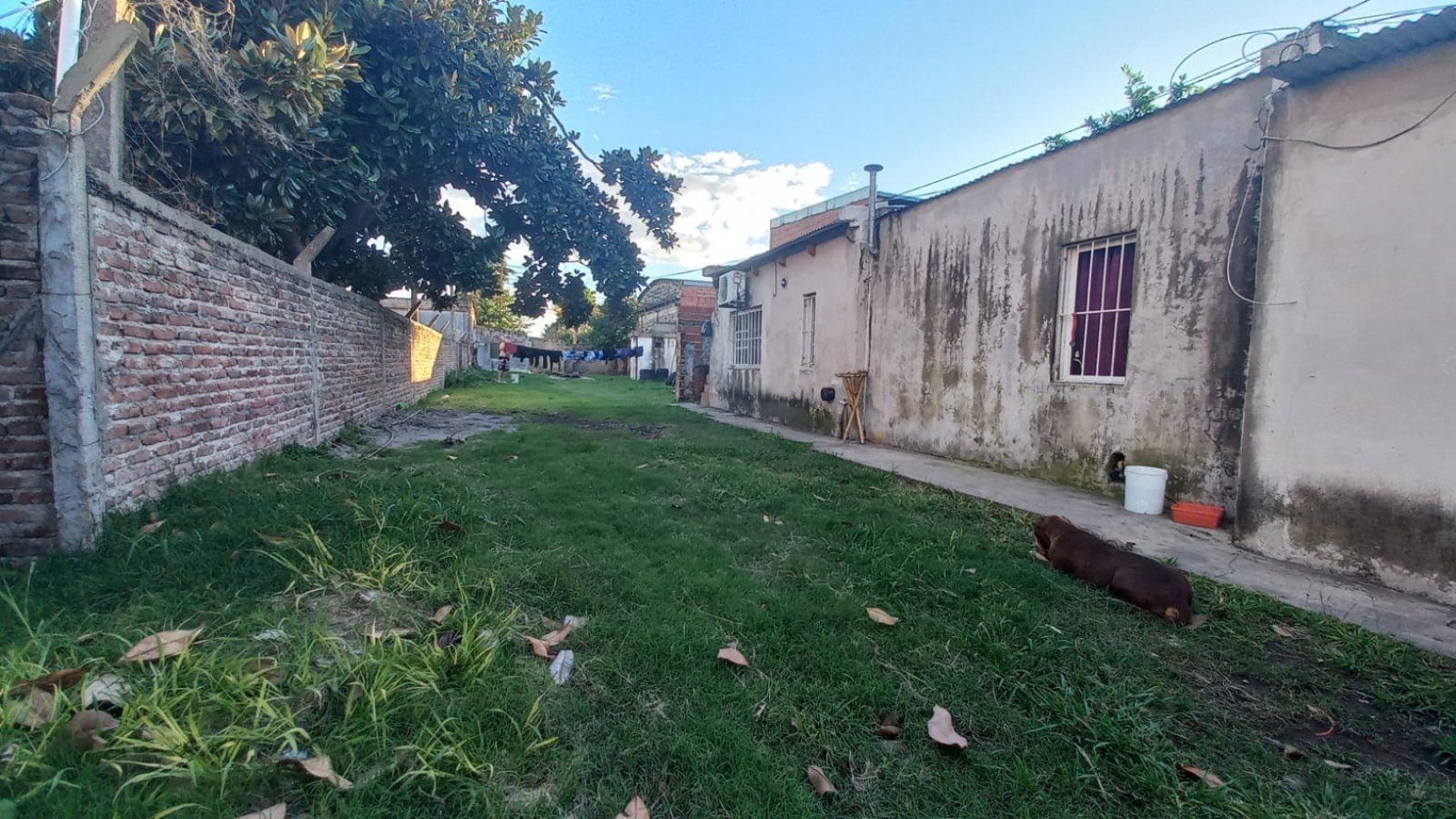 Gran Lote en ideal Inversion en Rivadavia 1057