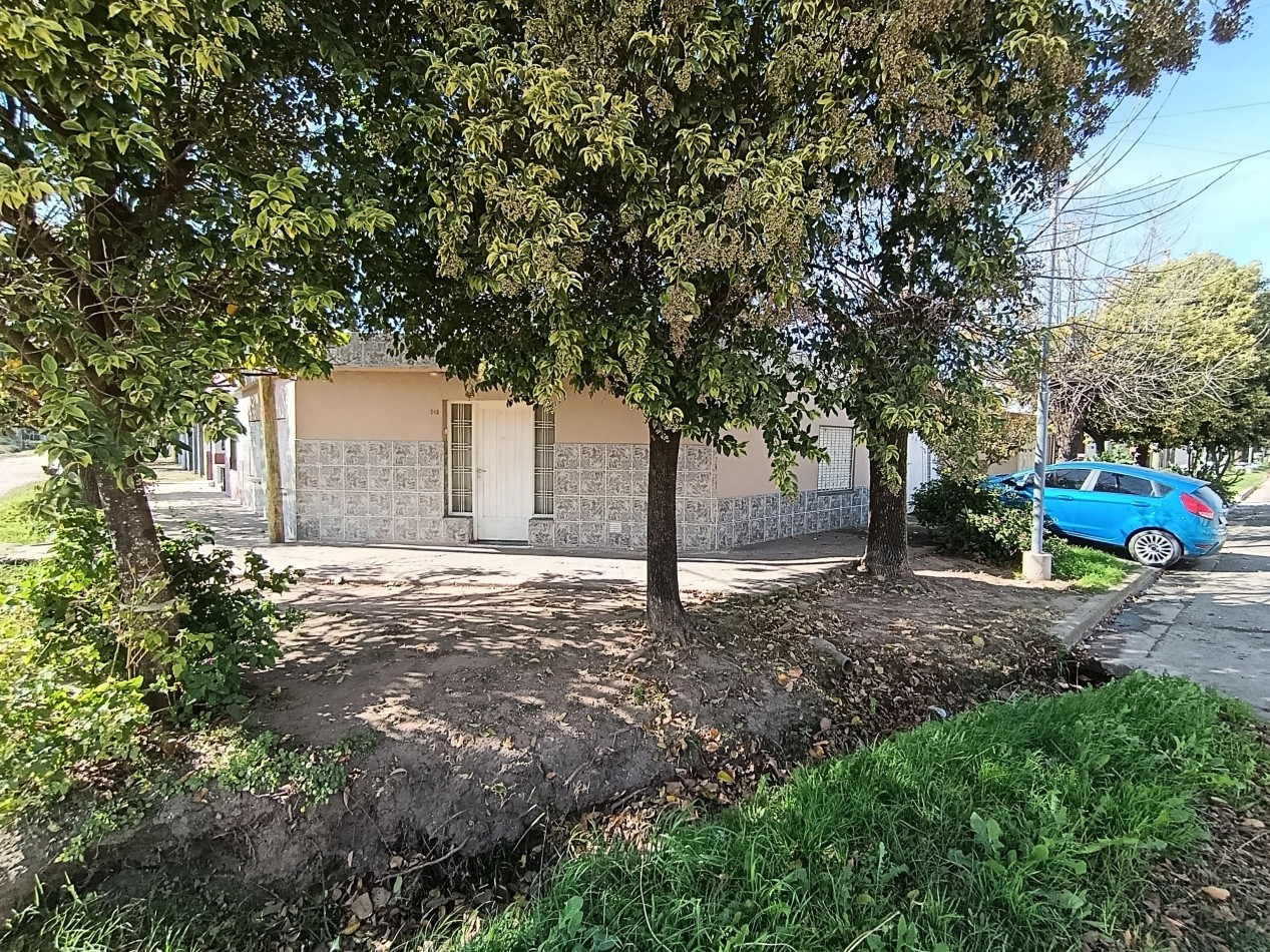 Dos casas en mismo lote en Nobel 148