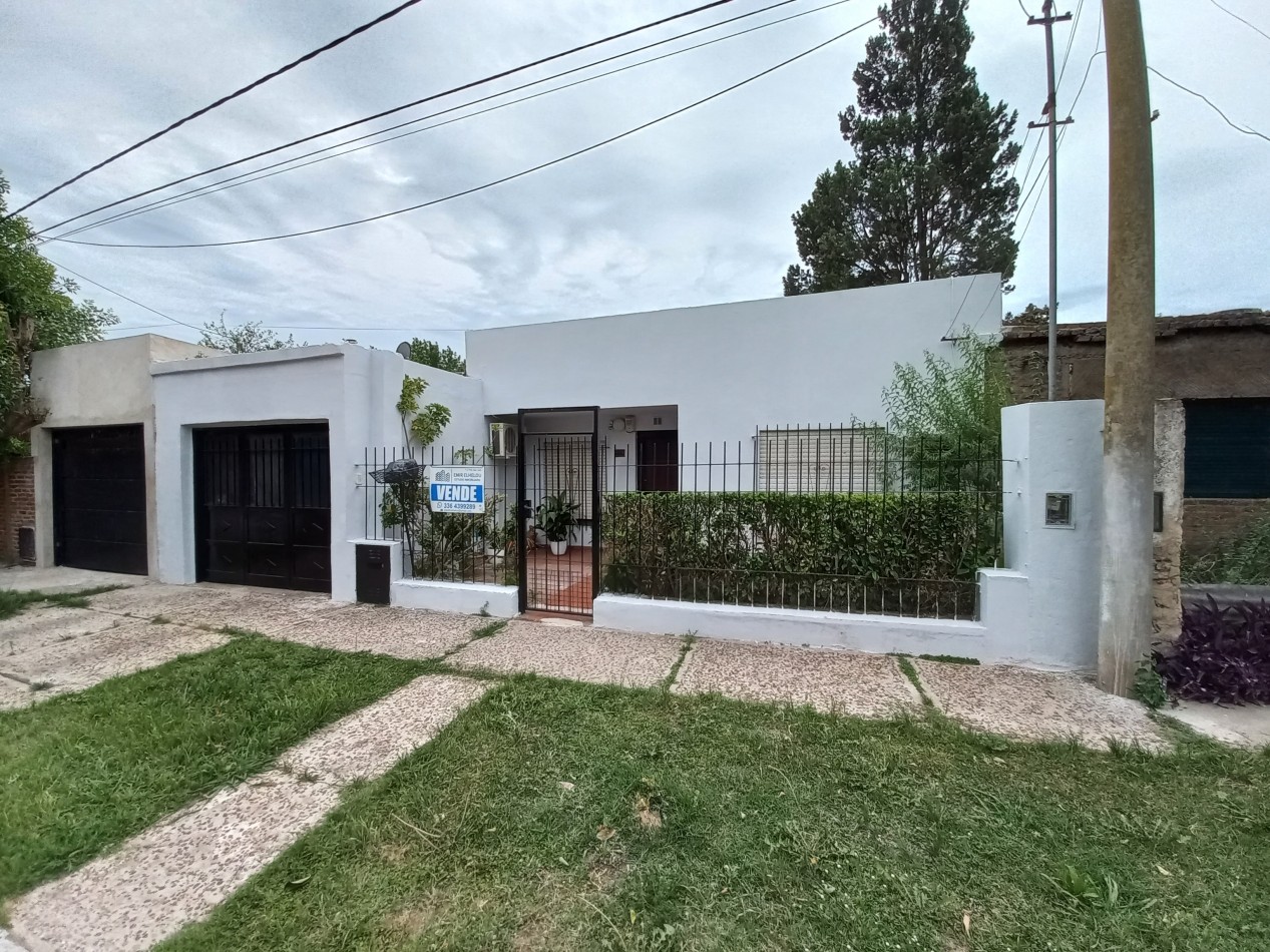 Casa de 3 dormitorios y dependencias en Barrio 9 de Julio