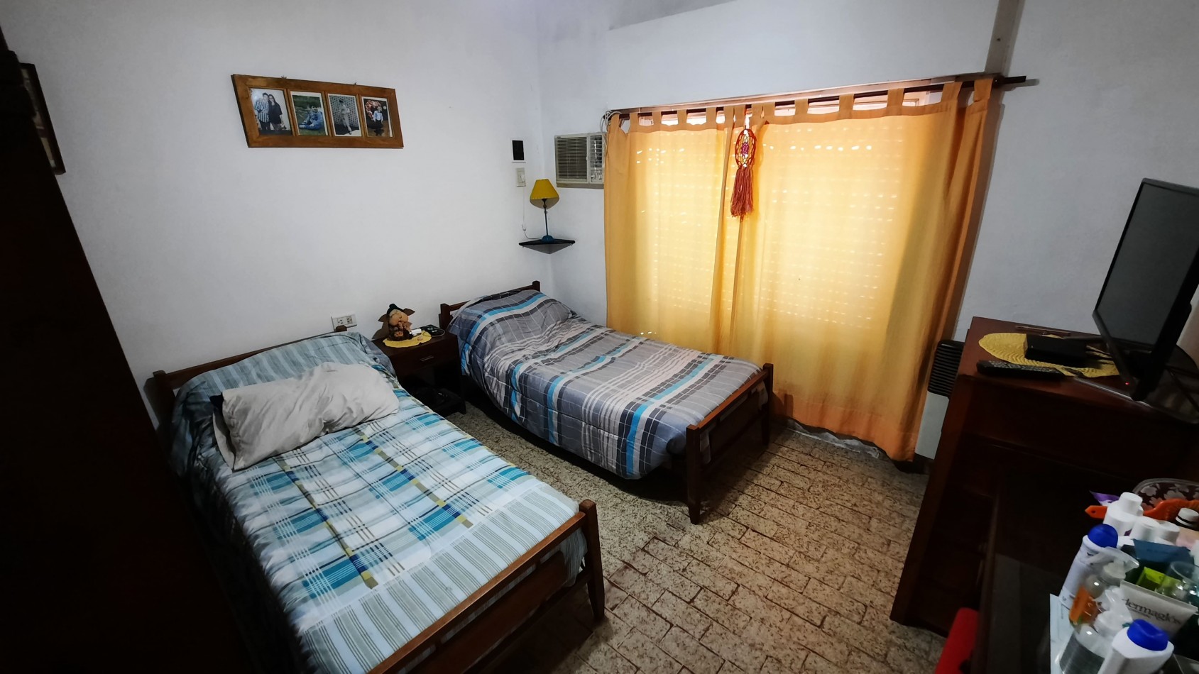 Casa de 3 dormitorios y dependencias en Barrio 9 de Julio