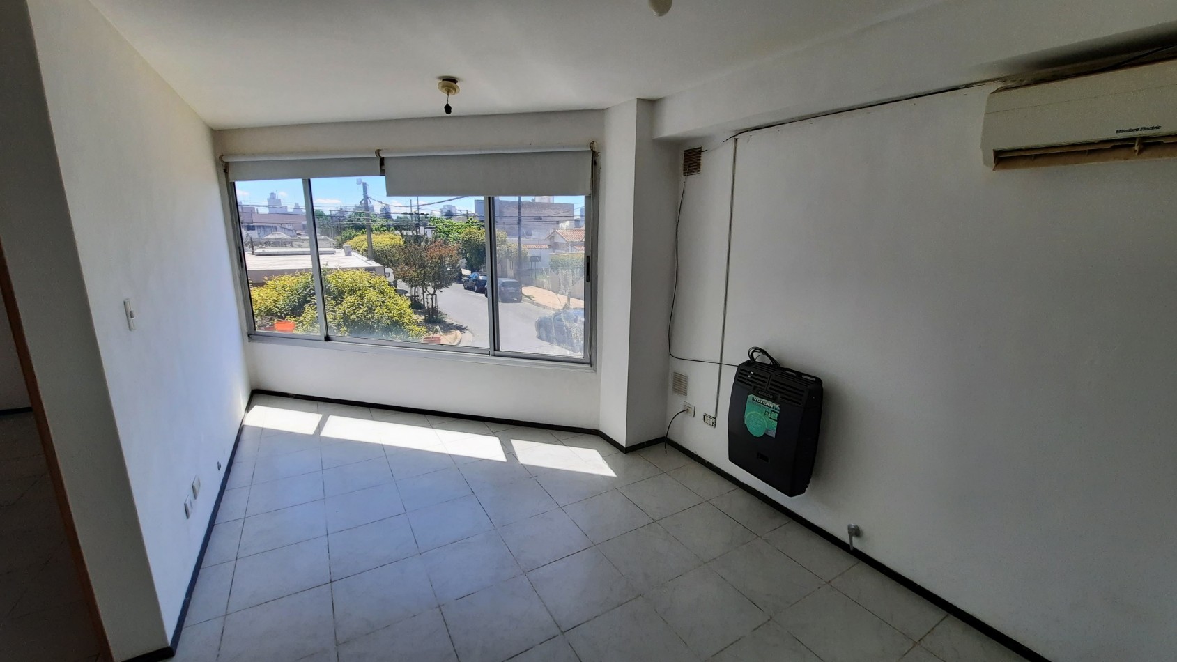 Departamento de 1 dormitorio en Alvear y Ameghino