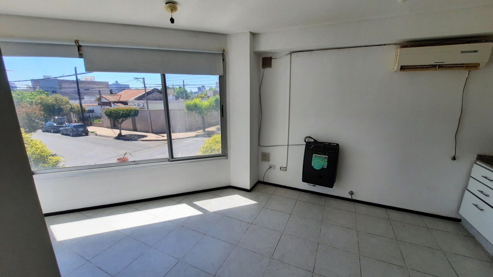 Departamento de 1 dormitorio en Alvear y Ameghino