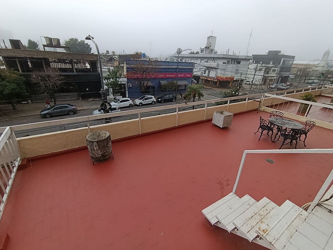 Departamento de 3 dormitorios con Cochera  y dependencias en Savio 41