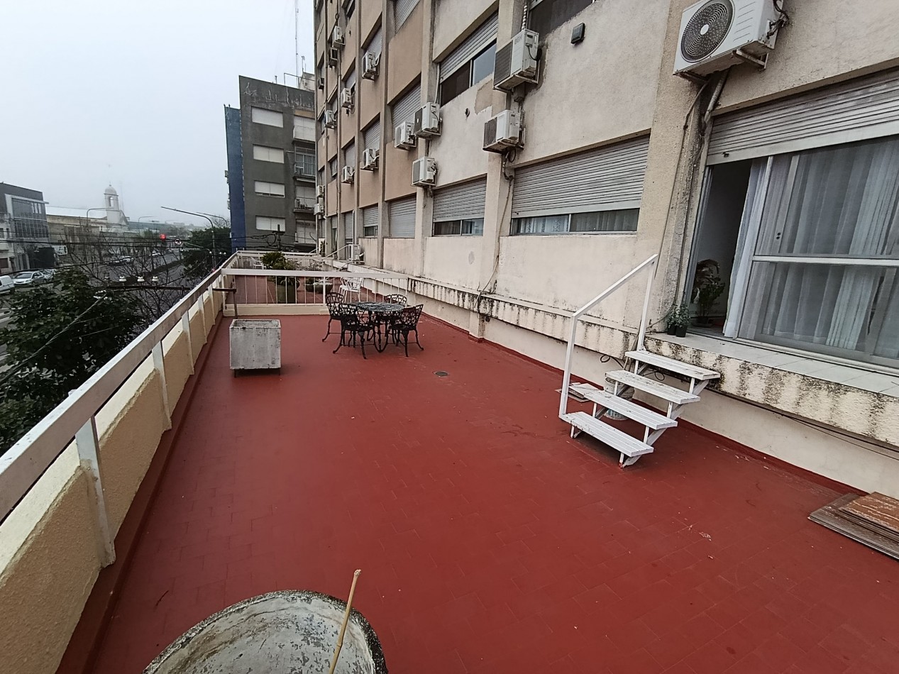 Departamento de 3 dormitorios con Cochera  y dependencias en Savio 41