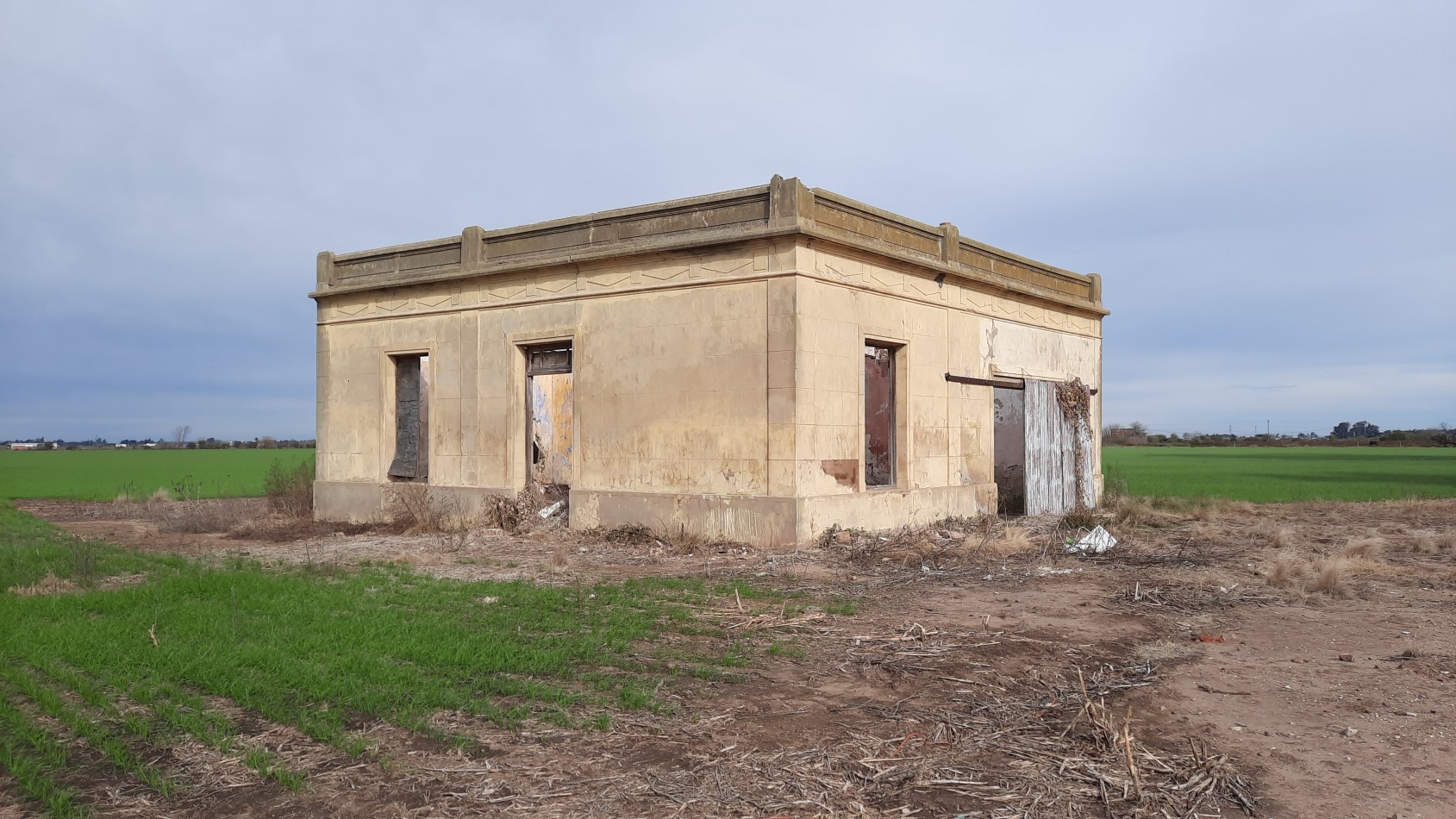 Campo agricola de 24,5 hectareas con mejoras en San Nicolas