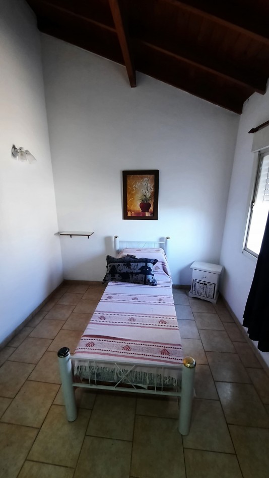 Casa de 2 dormitorios y Local comercial en esquina en Del Forno 131