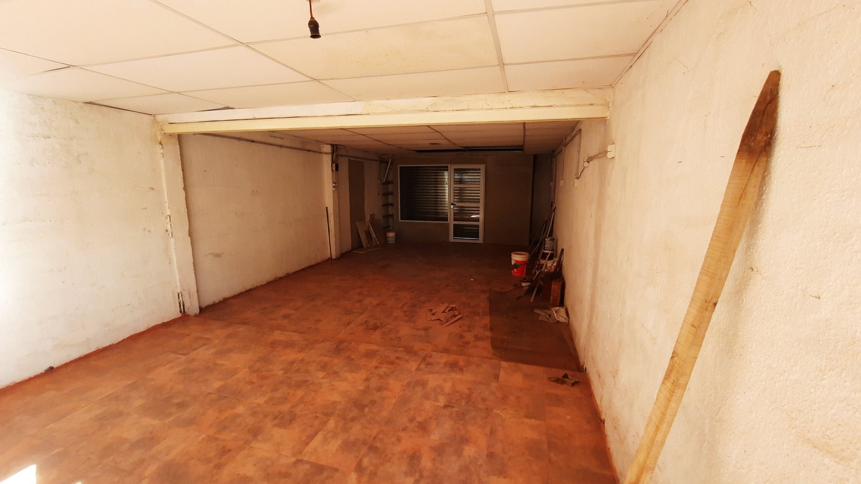 Casa de 2 dormitorios y Local comercial en esquina en Del Forno 131