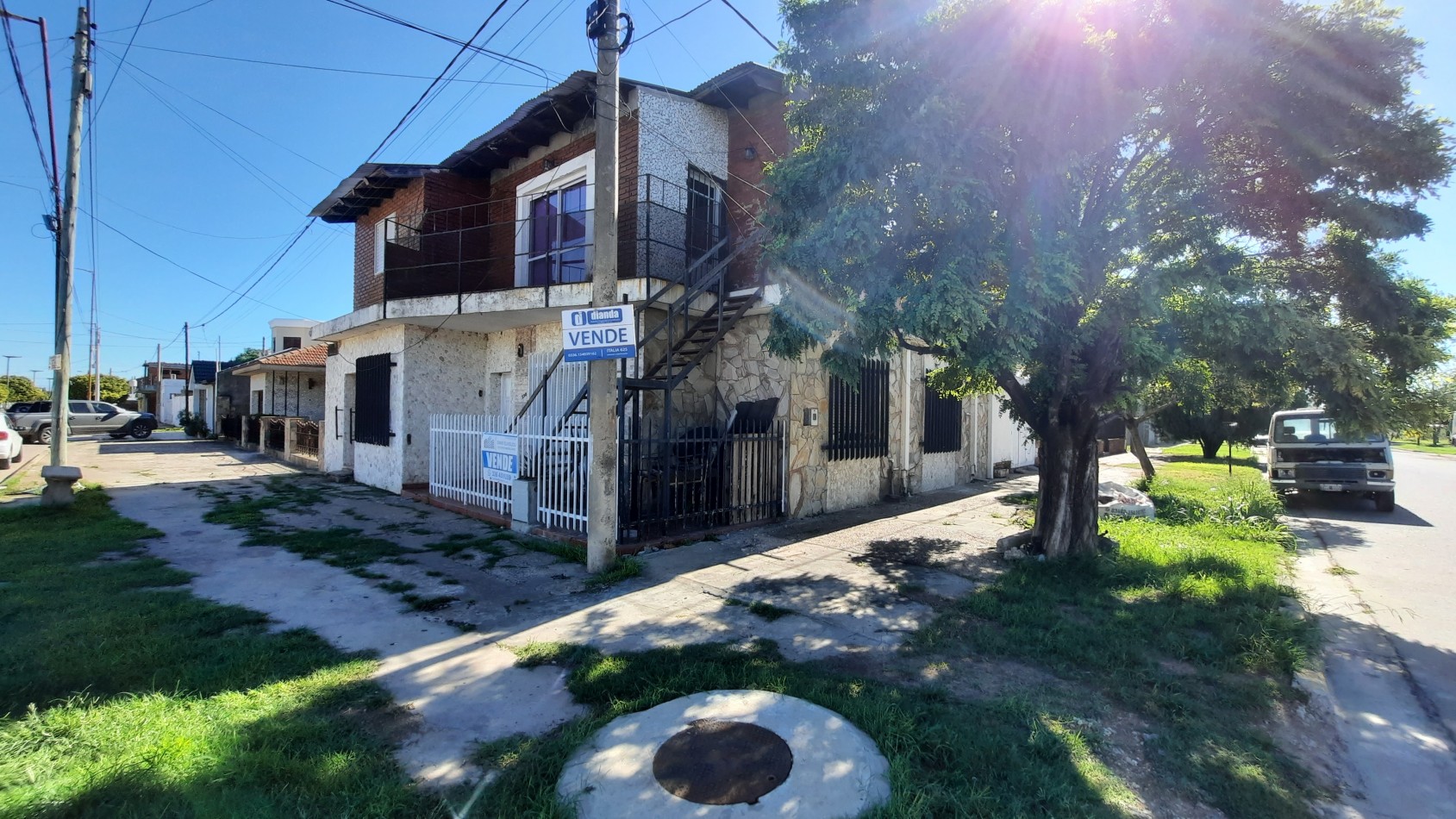 Casa en Empalme con 3 departamentos