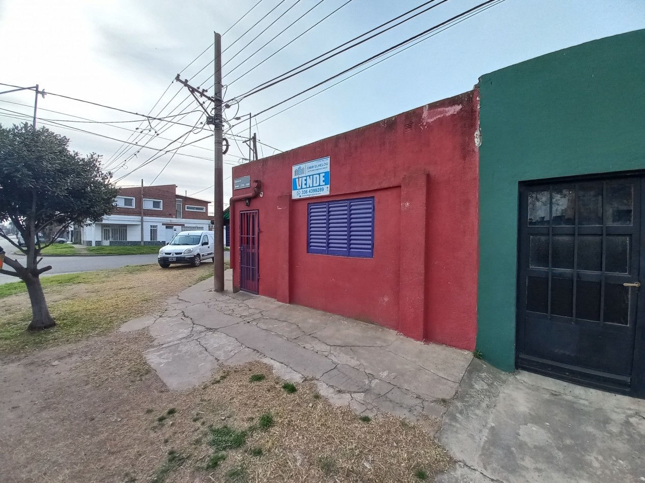 Esquina de Las Rosas y Balcarce ideal inversion (Rebajada)