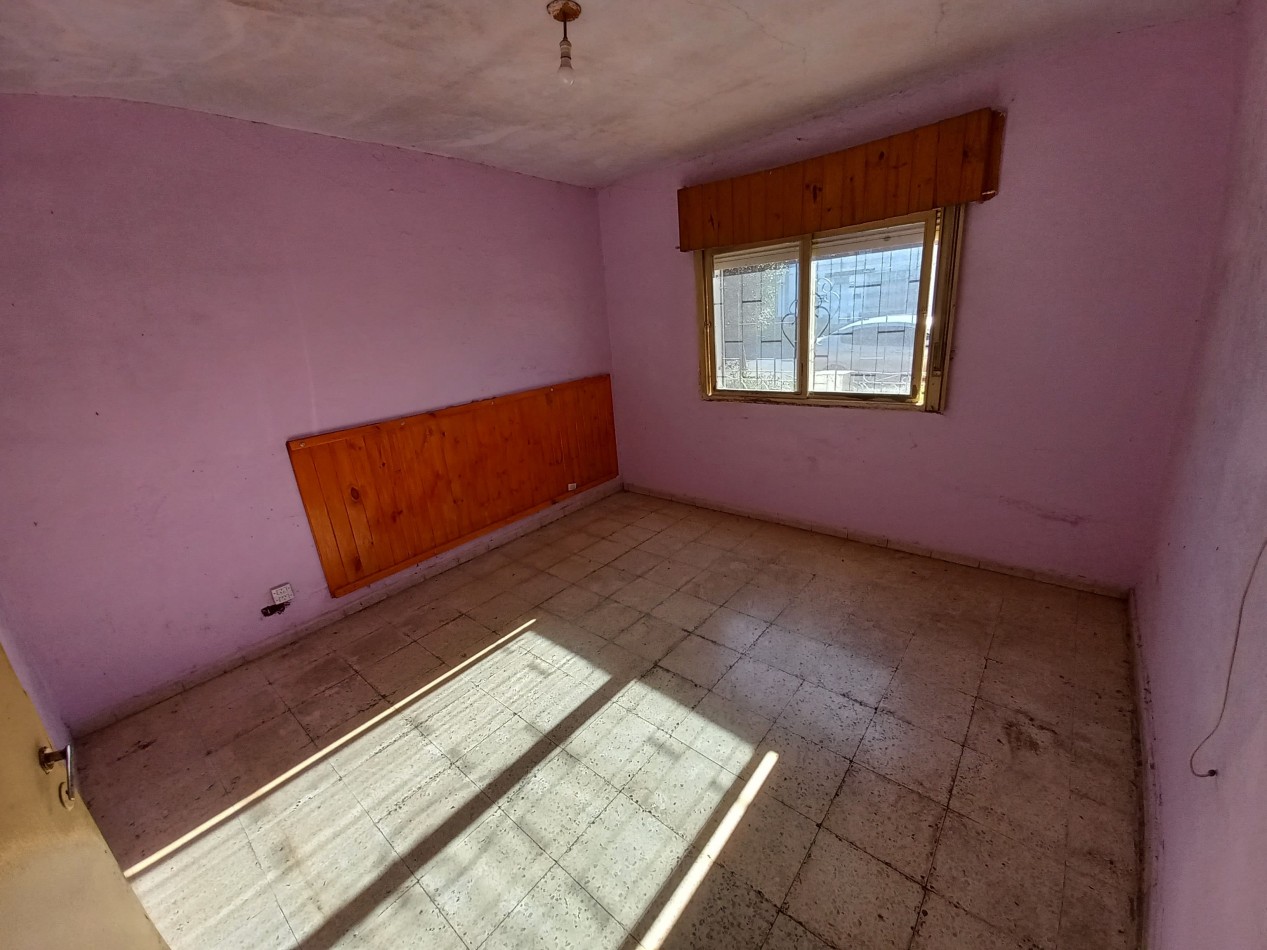 Esquina de Las Rosas y Balcarce ideal inversion (Rebajada)