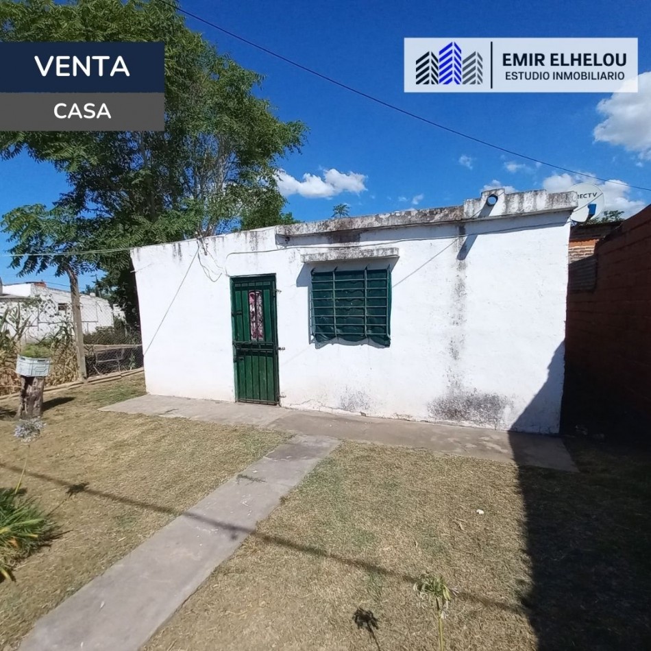 Casa de 2 dormitorios en gran lote en Villa Canto