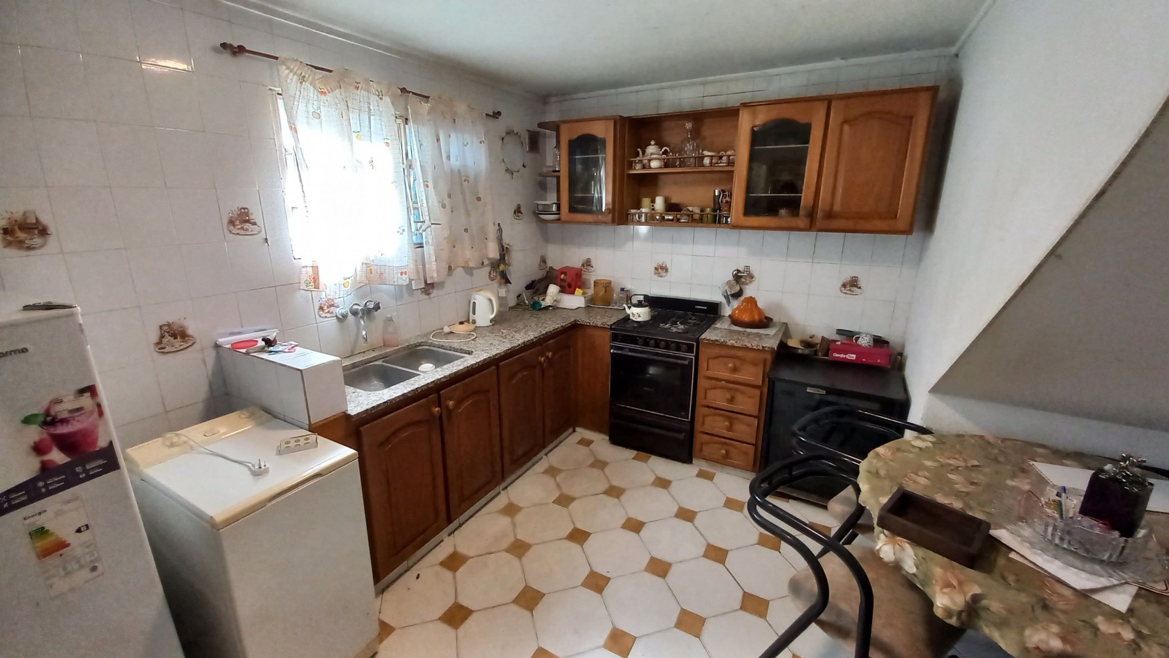 Casa de 3 dormitorios y dependencias en Arenales 215