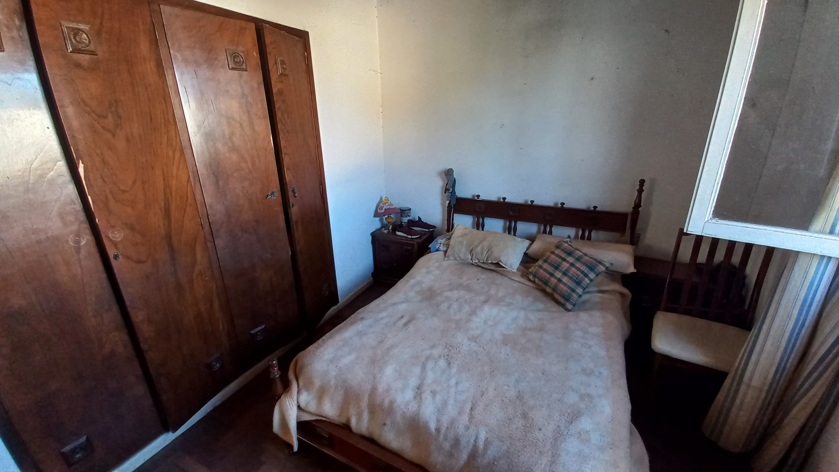 Casa de 3 dormitorios y dependencias en Arenales 215