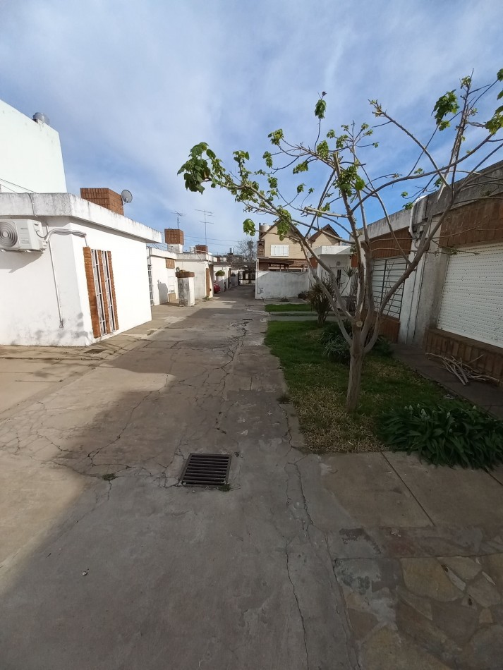 Depto. de 2 dormitorios con cochera en Lavalle 692