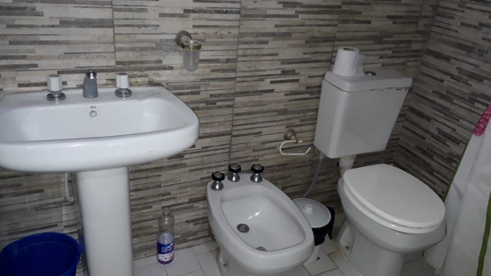 Monoambiente amoblado con cochera en San Clemente del Tuyu