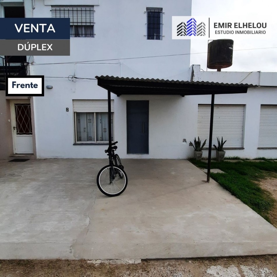 Duplex de 4 dormitorios y cochera en Roca 237