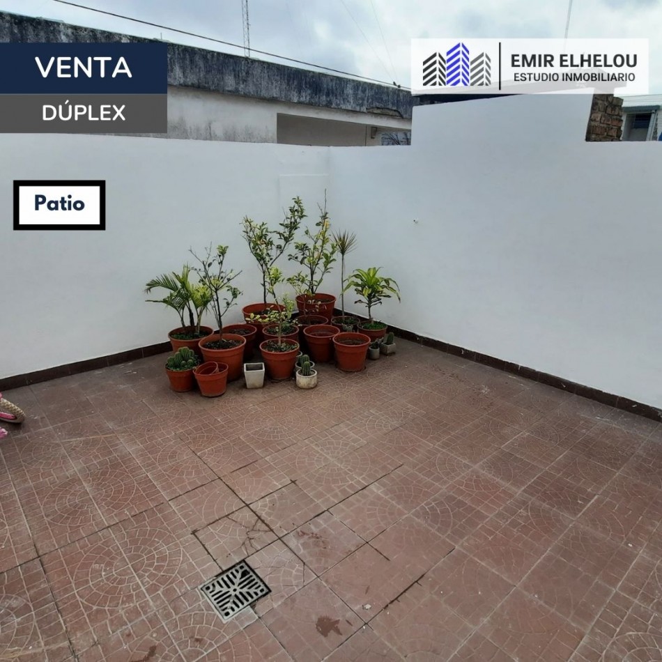 Duplex de 4 dormitorios y cochera en Roca 237