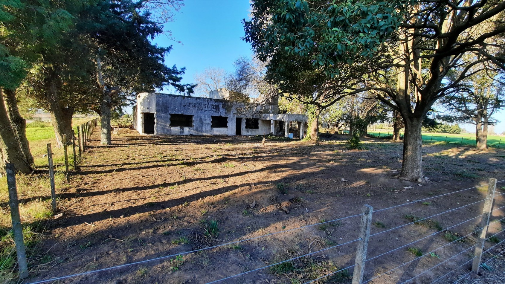 Gran Lote s/ Autopista 9 altura Baradero.