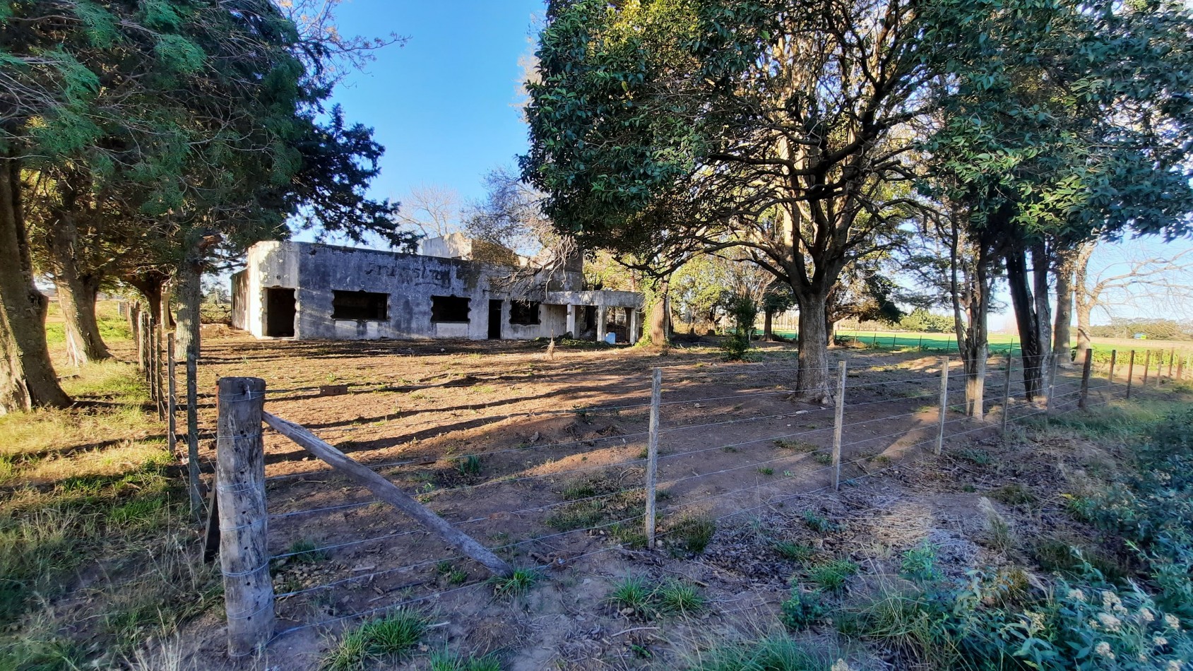 Gran Lote s/ Autopista 9 altura Baradero.