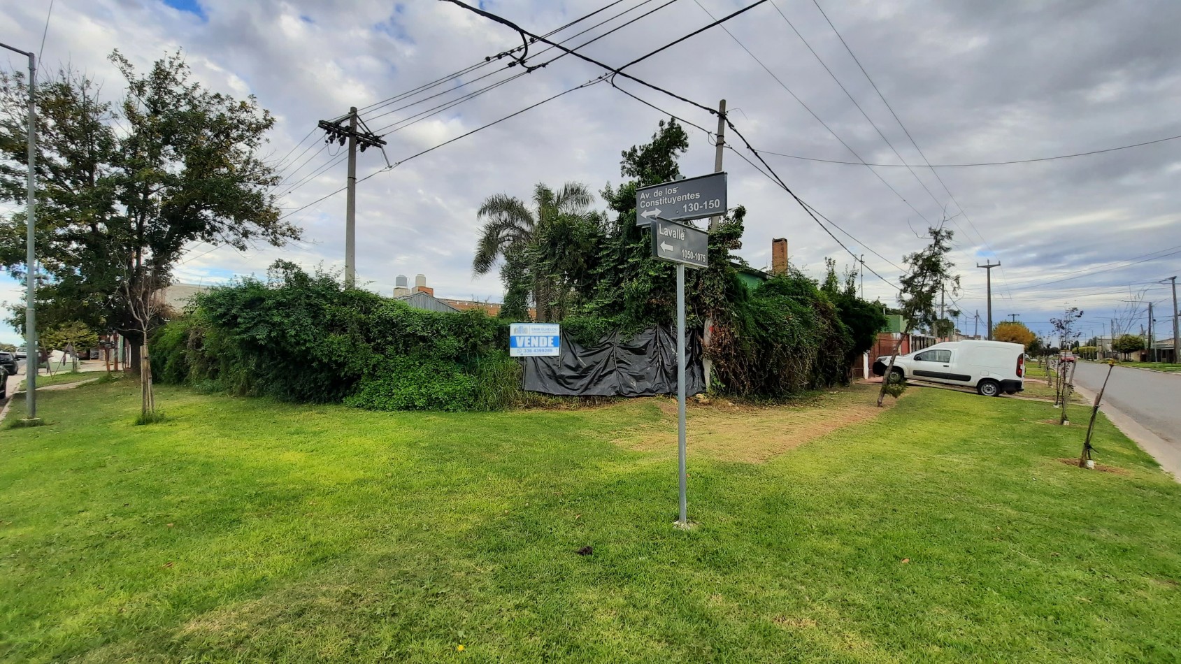 GRAN LOTE EN LAVALLE Y AV. DE LOS CONSTITUYENTES