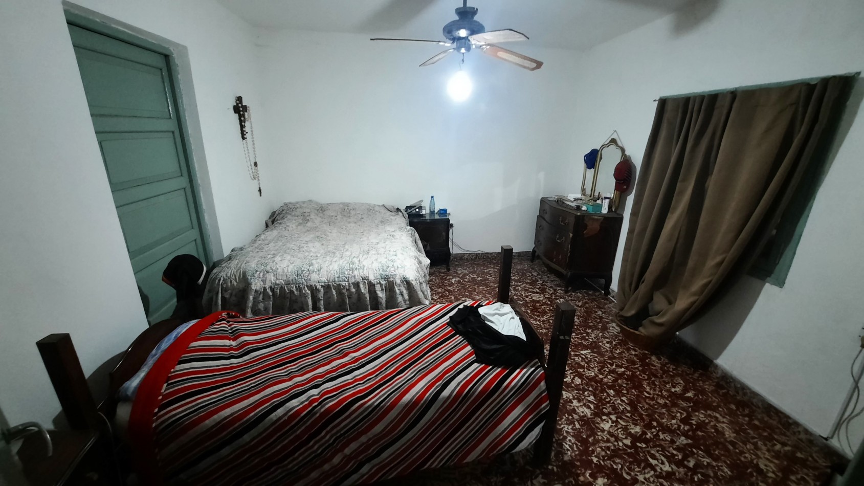 Casa de 3 dormitorios en amplio lote en General Rojo