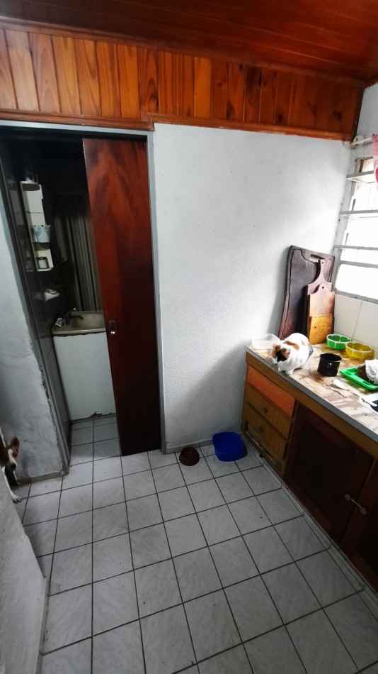 Casa de 3 dormitorios en amplio lote en General Rojo