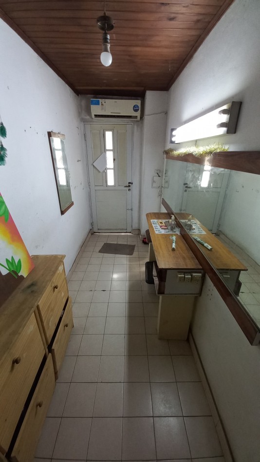 Casa de 3 dormitorios ubicada sobre calle Alvear