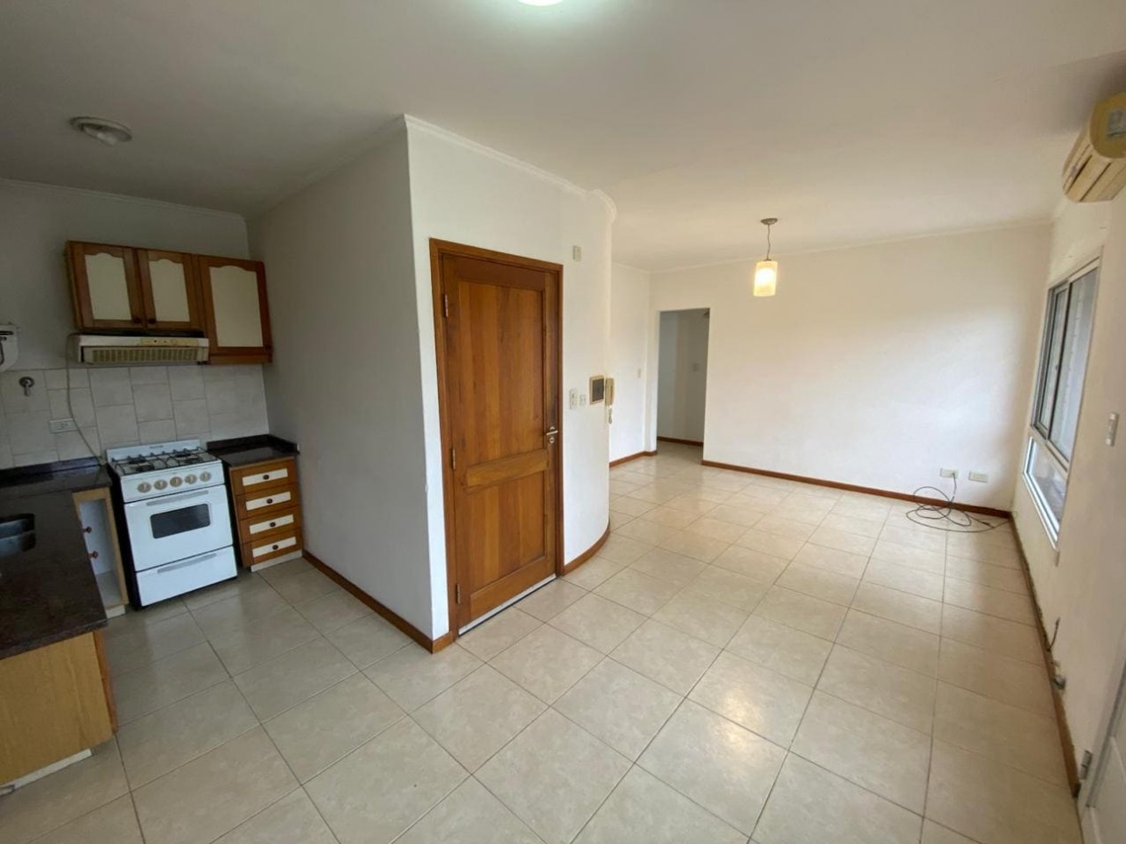 Departamento de 1 dormitorio en Bolivar 218