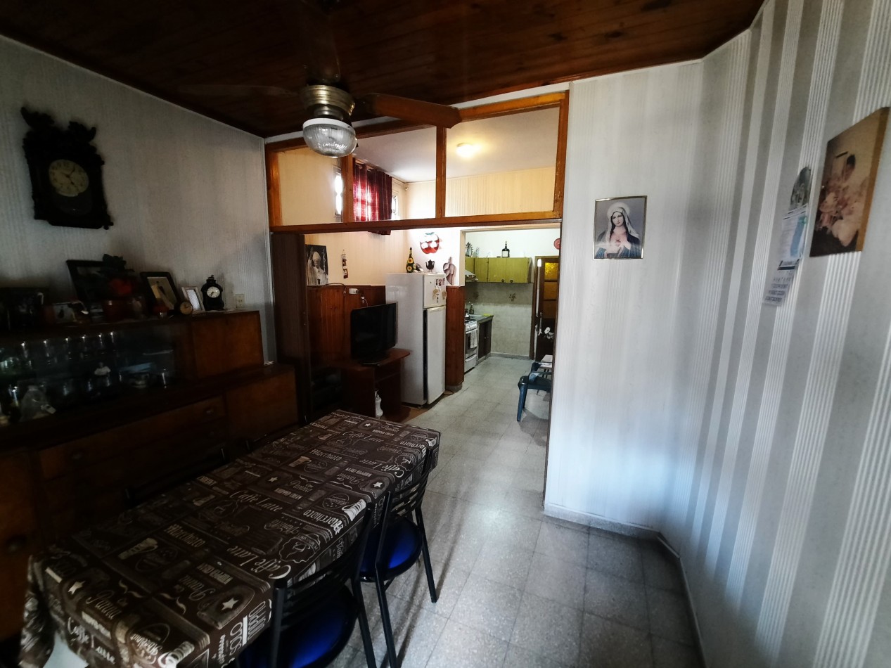 Casa de 2 dormitorios en Bustamante 161 RETASADO!!