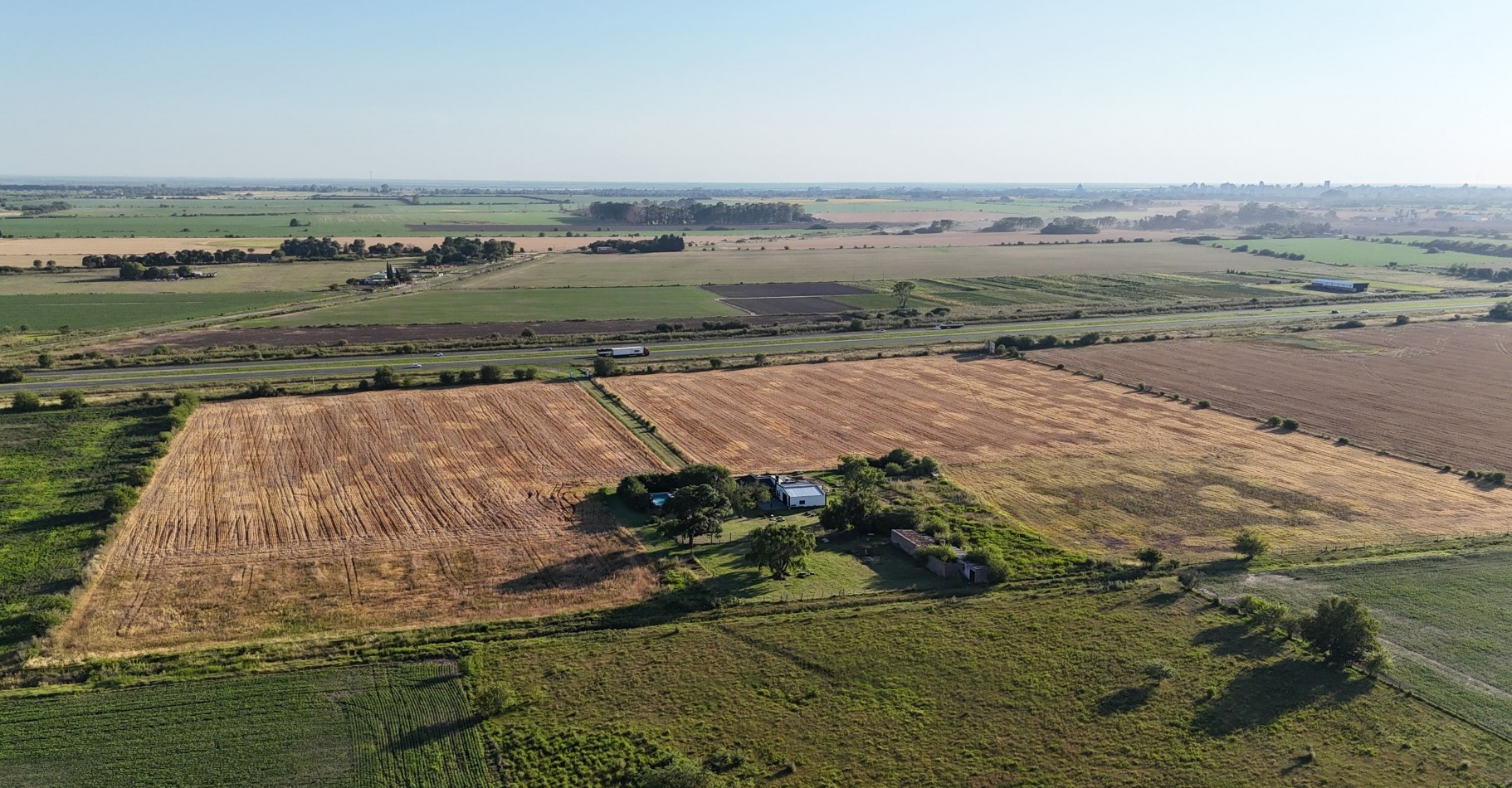 Campo de 12,5 hectareas en San Nicolas (Sobre Autopista Bs As Rosario)