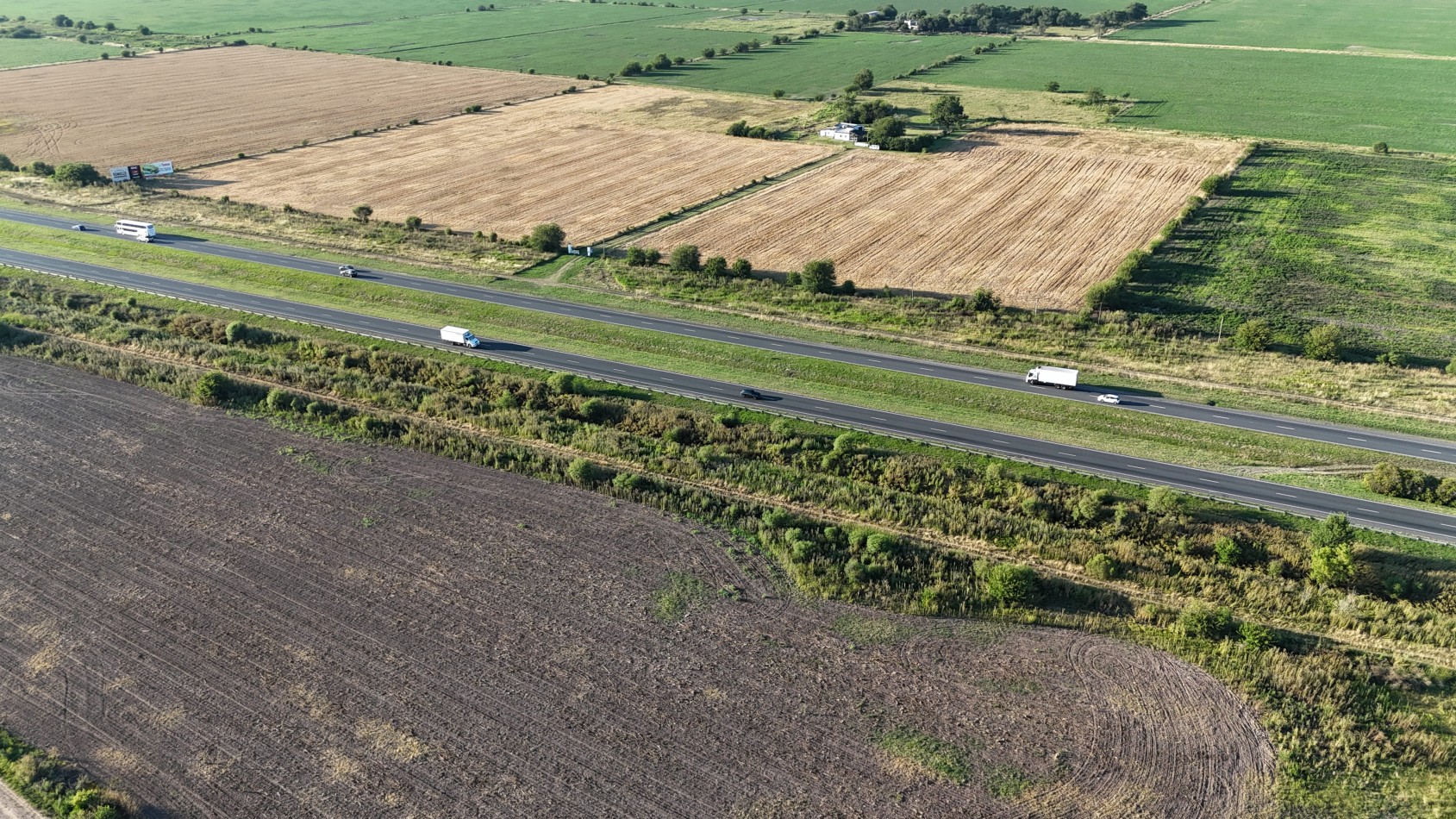 Campo de 12,5 hectareas en San Nicolas (Sobre Autopista Bs As Rosario)