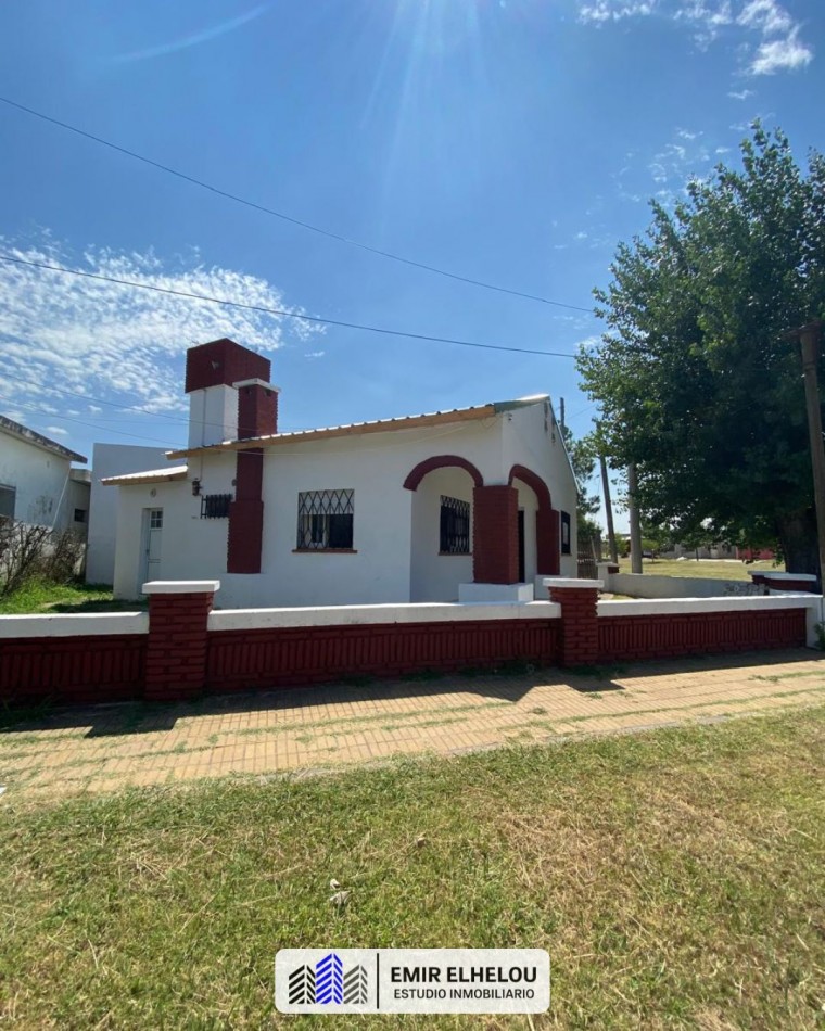Casa de 3 dormitorios y dependencias en La Emilia (San Nicolas)